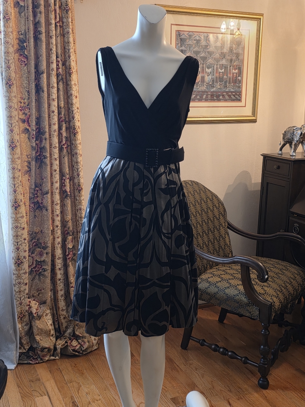 Evan Picone Black & Gold V-Neck Belted Midi Dress